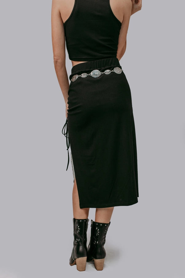 Scrunched side slit black skirt