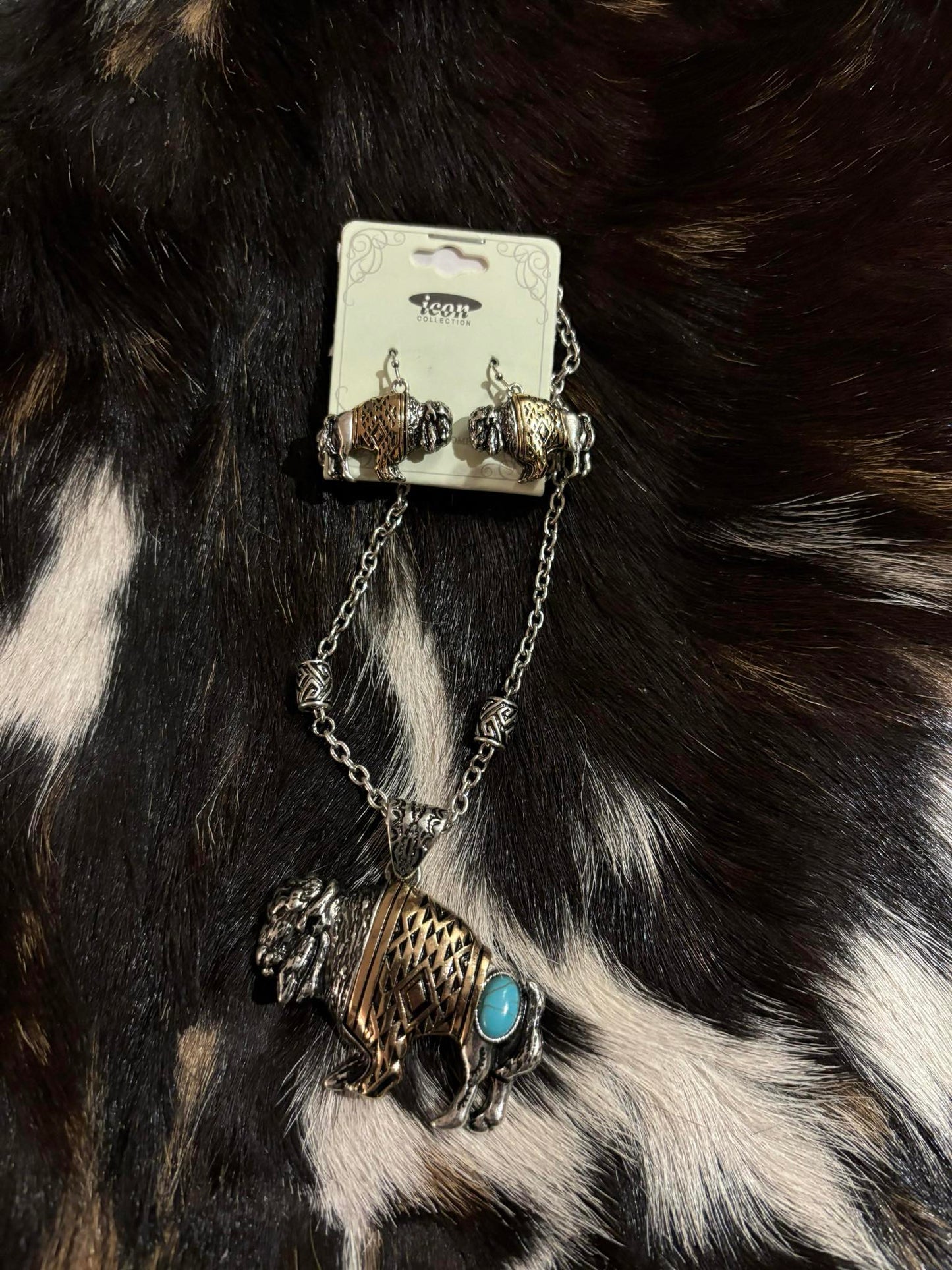 Aztec Buffalo Gold Native Necklace Set