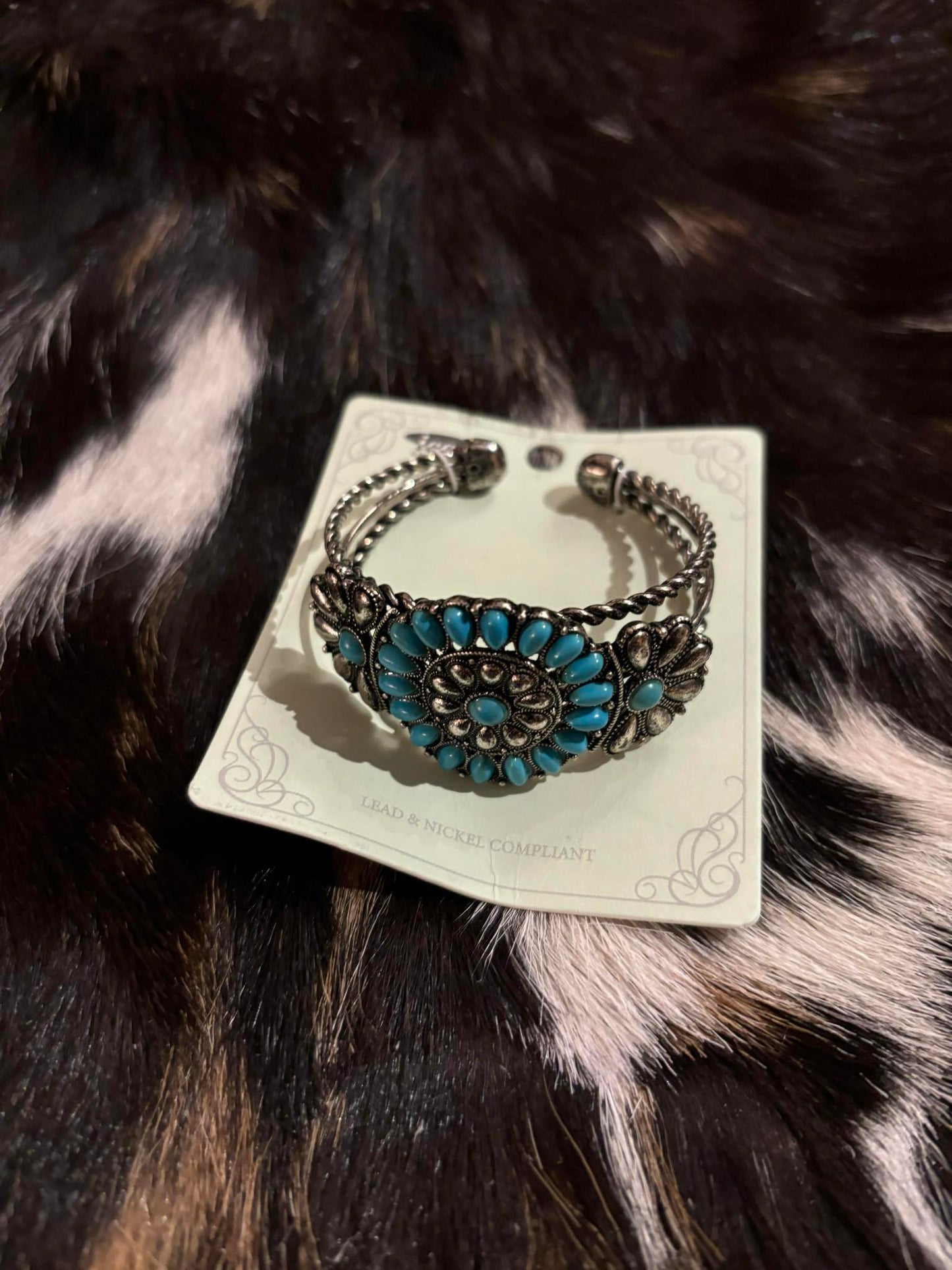 Western Flower Turquoise Stone Open Bangle