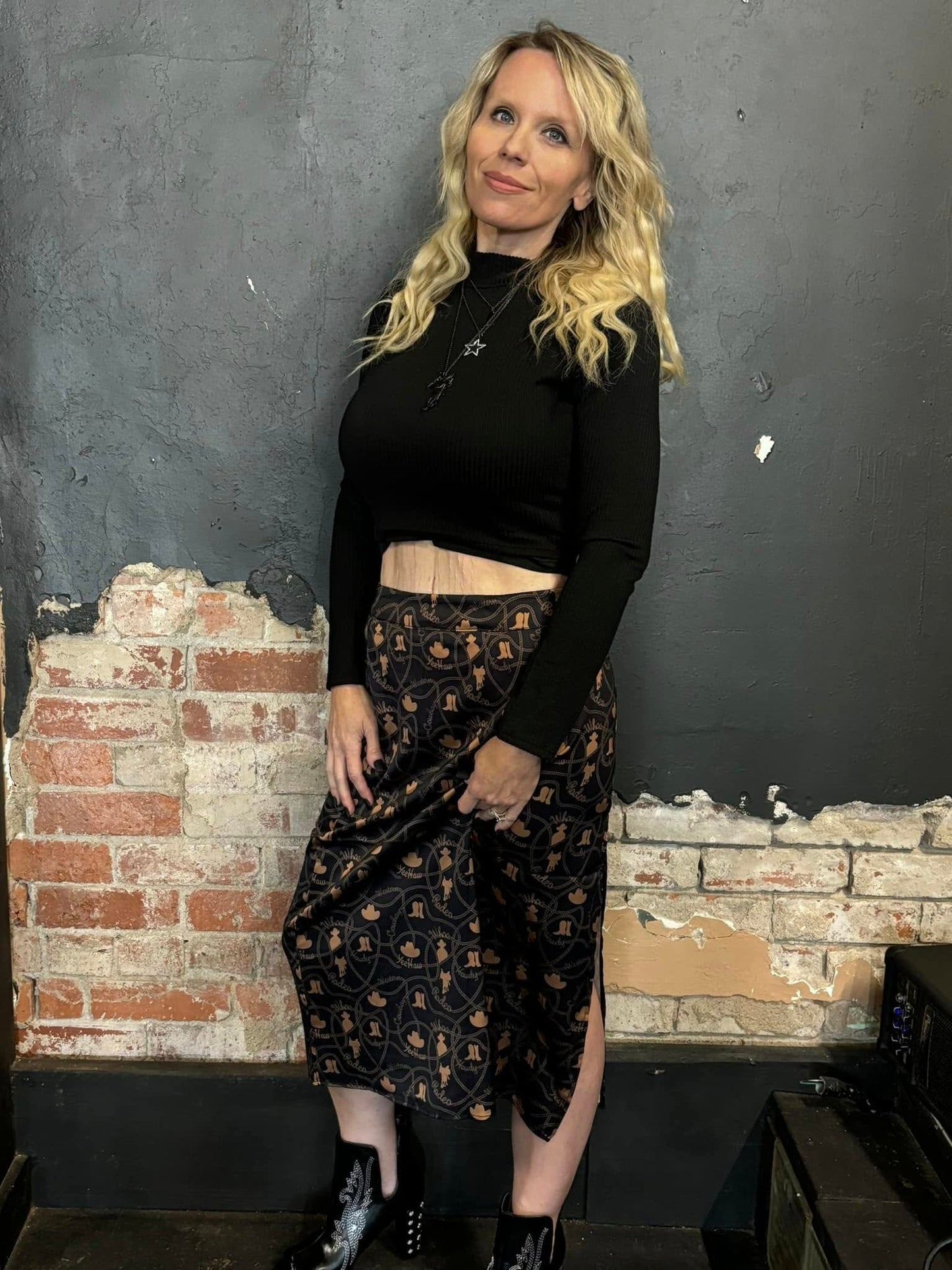Slitastic skirt *Howdy