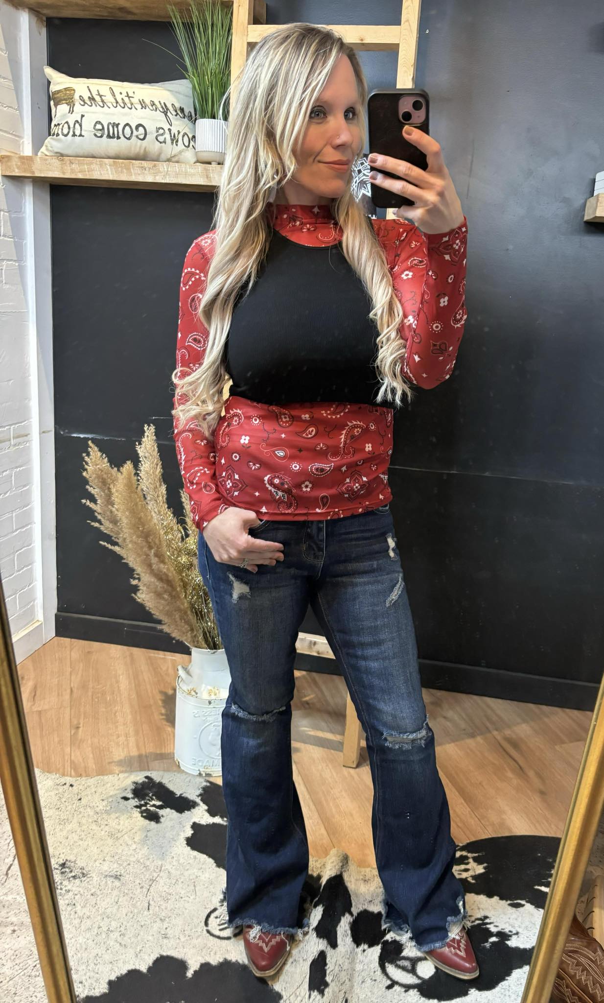DISTRESSED MID RISE STRETCH FLARE