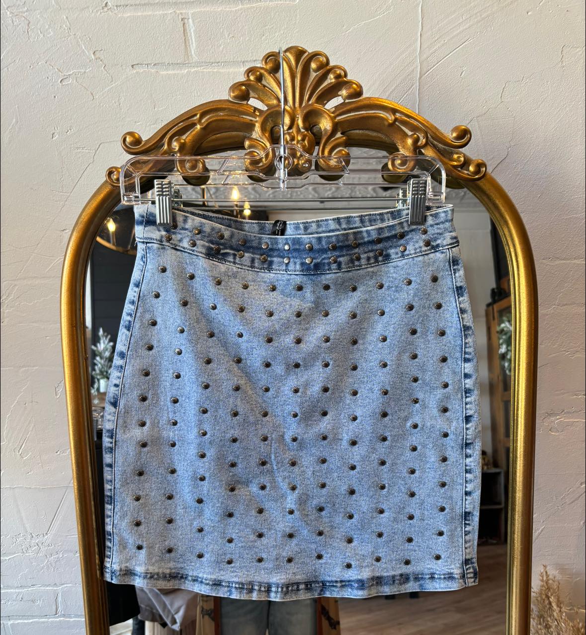 STUDDED DREAMZ