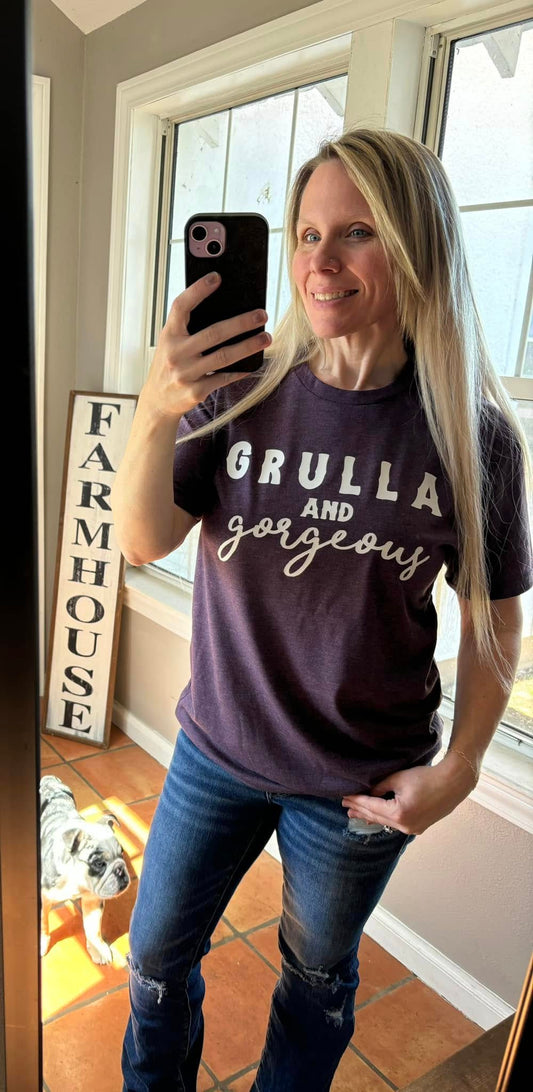 Grulla & gorgeous tee
