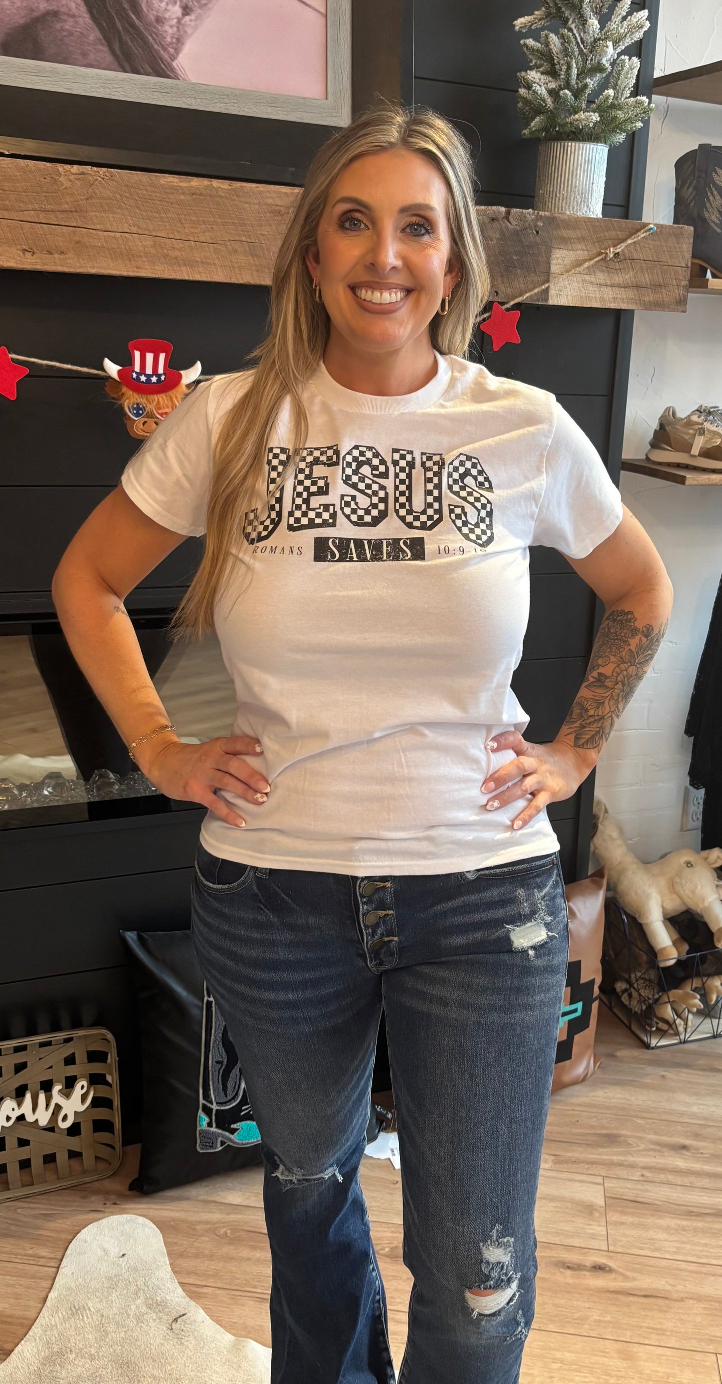 Jesus saves tee