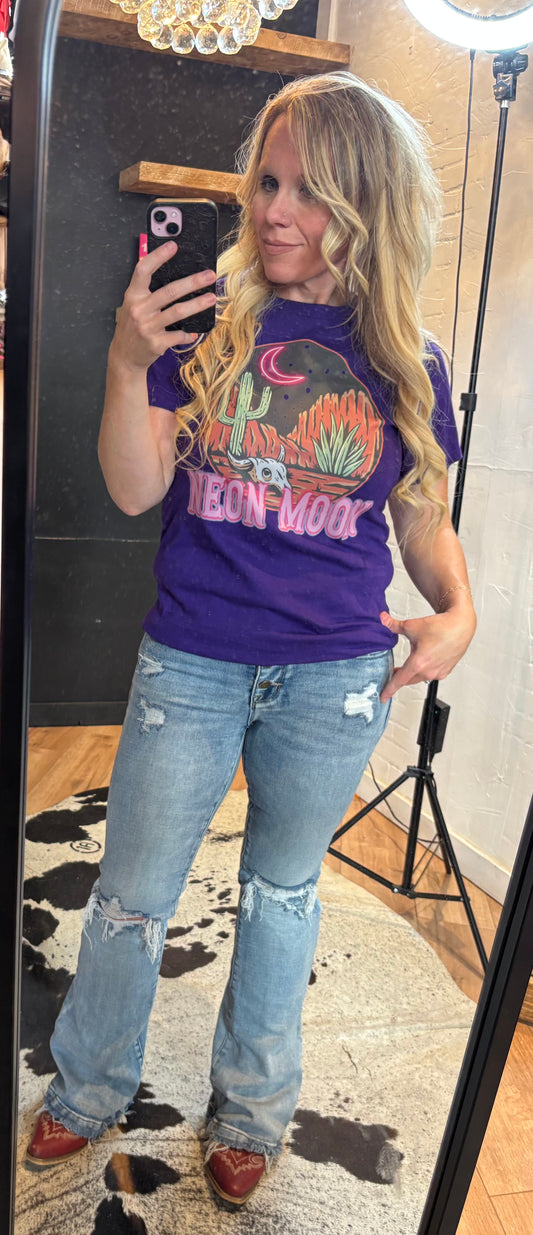 Neon moon tee
