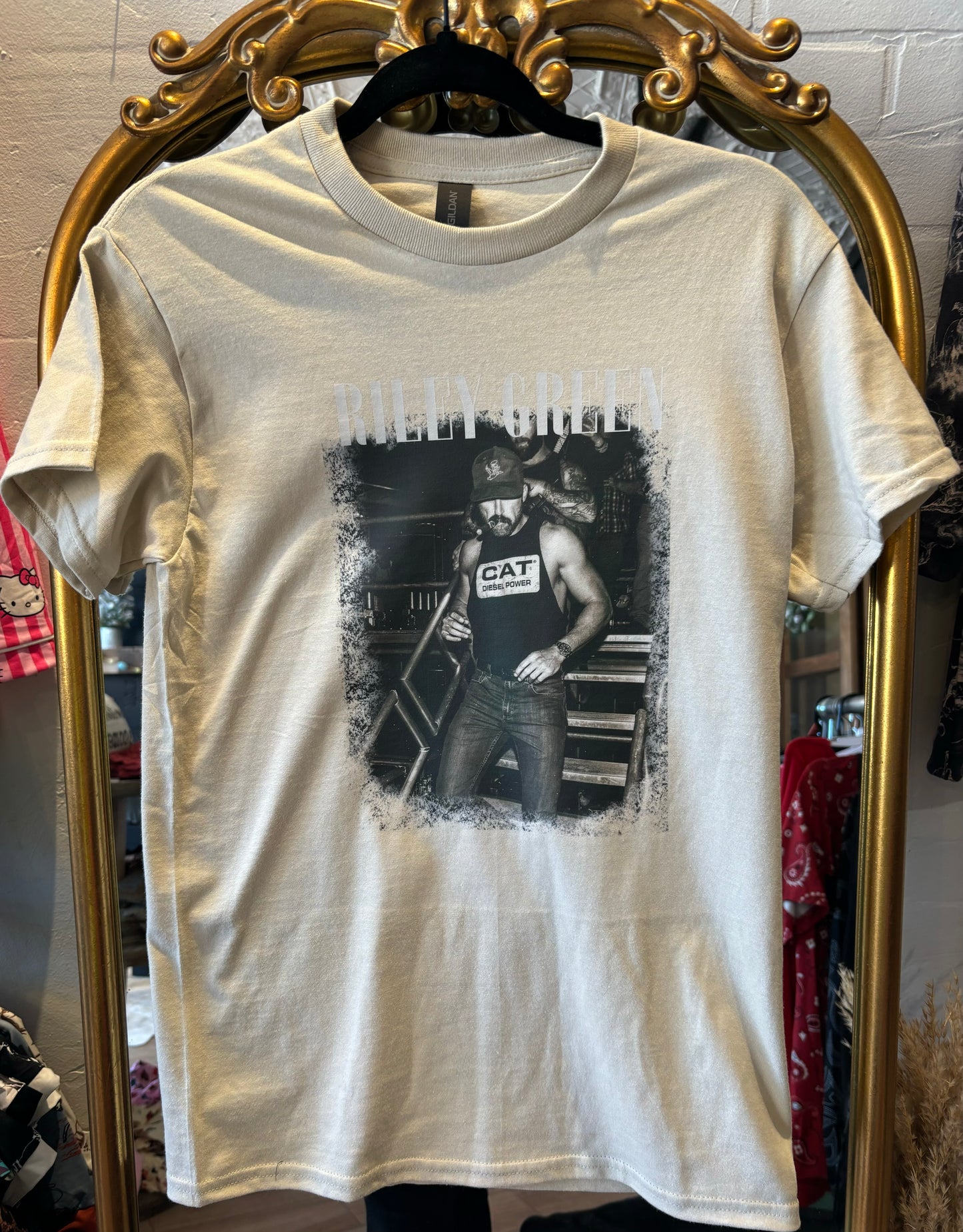 Riley Green tee