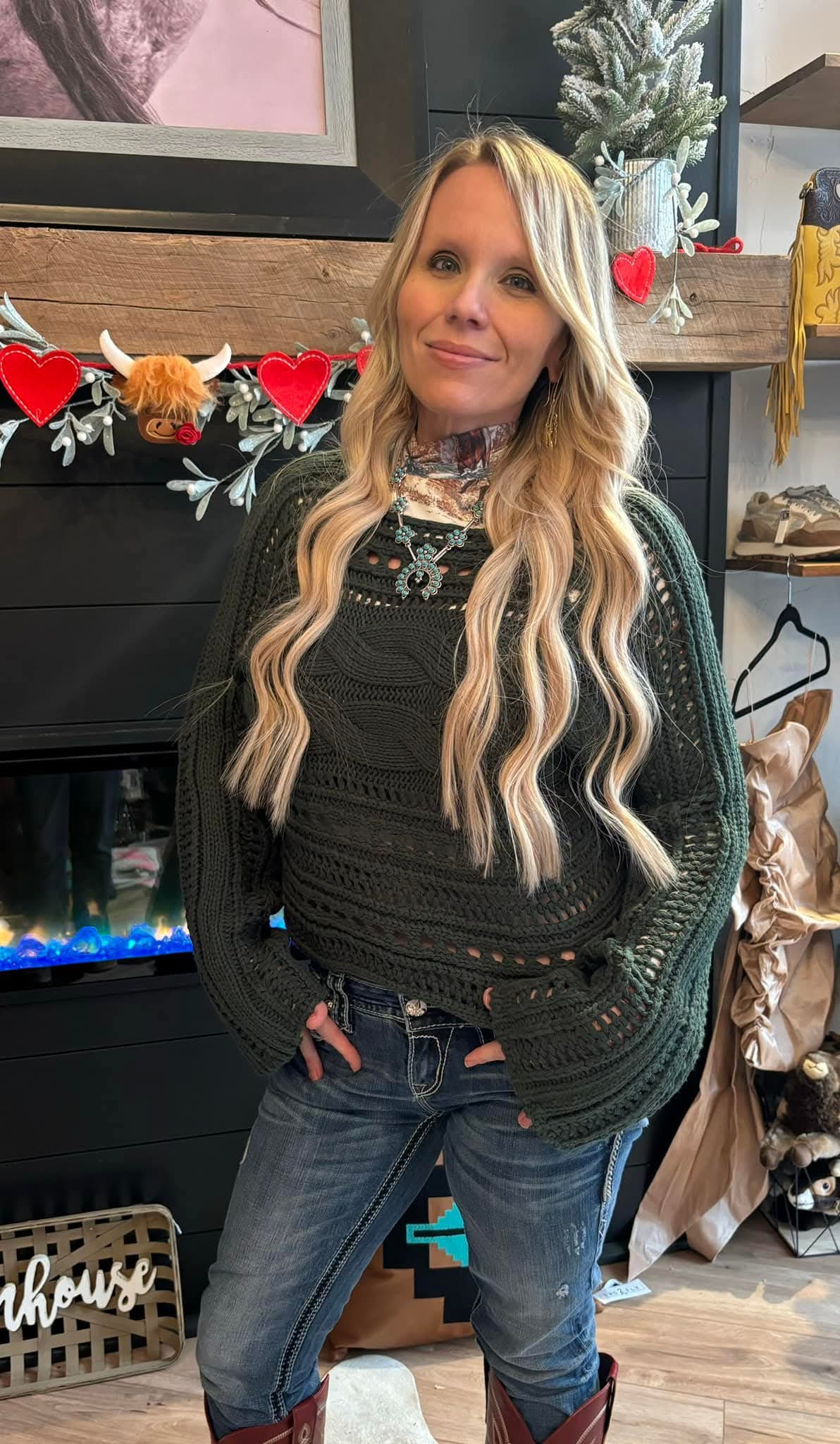 Green cable knit cropped sweater