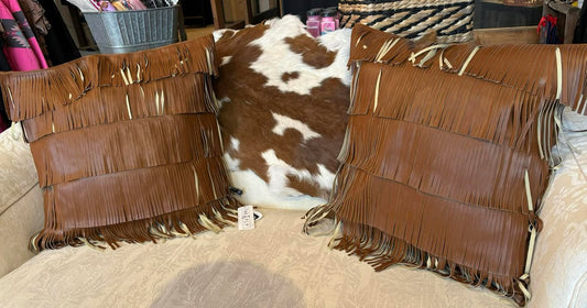 Fringe Flair * Saddle