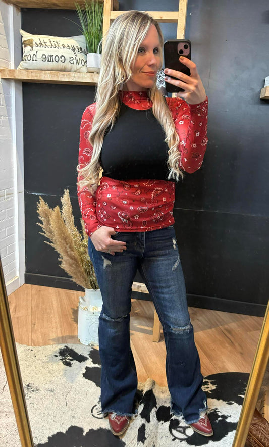 DISTRESSED MID RISE STRETCH FLARE