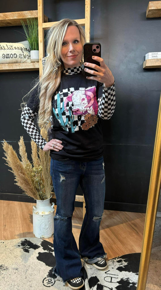 Roaming the desert Tee