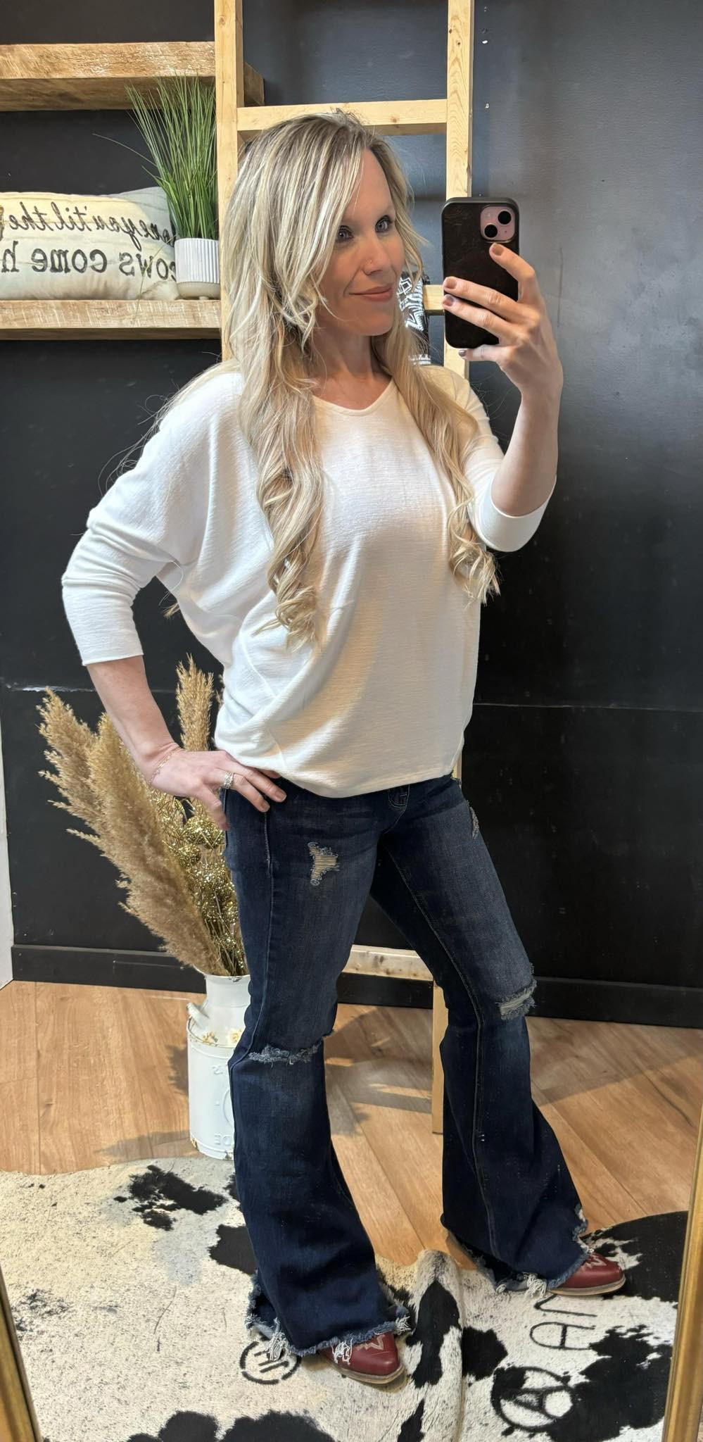 V neck white knit top