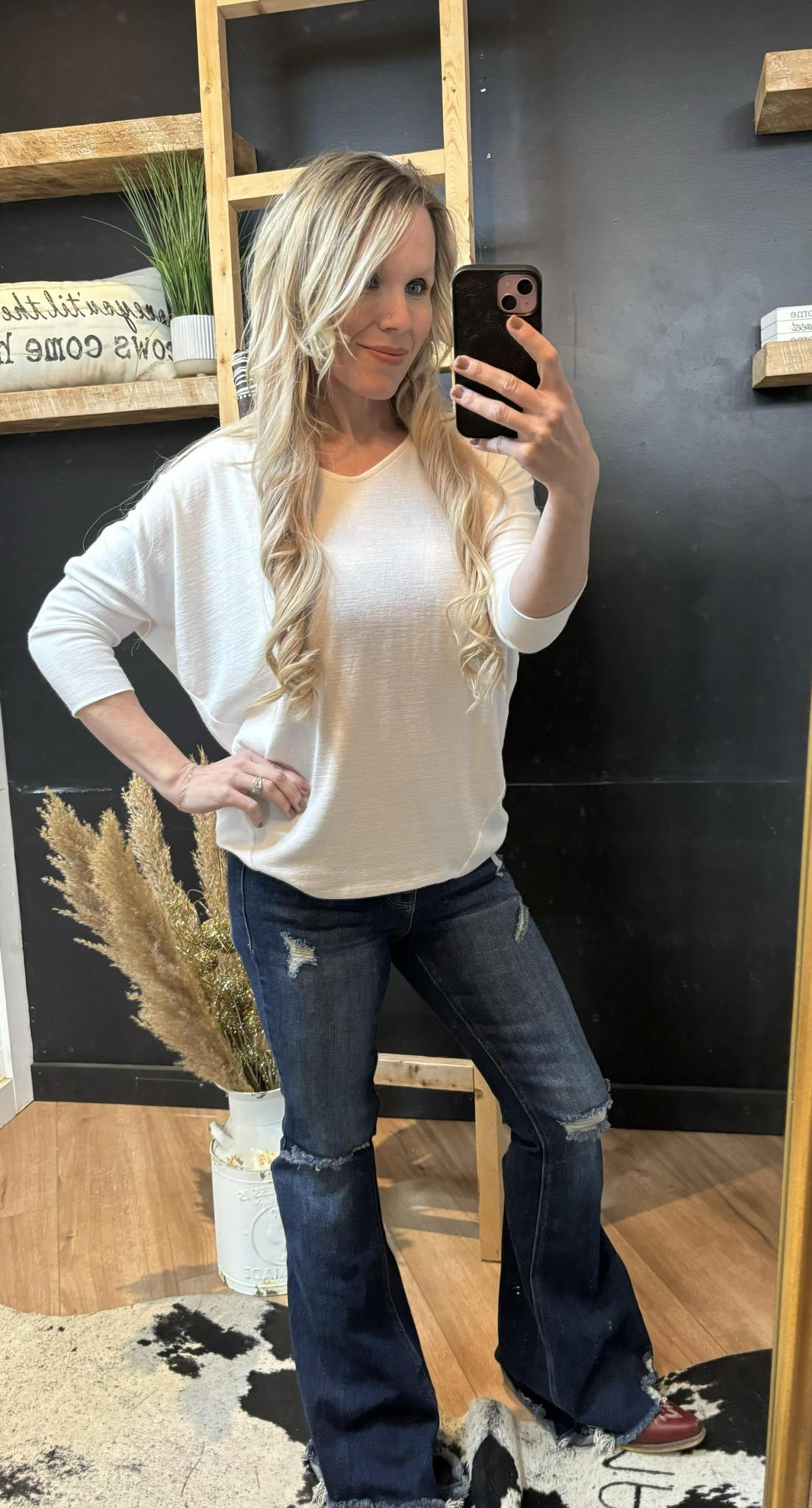 V neck white knit top