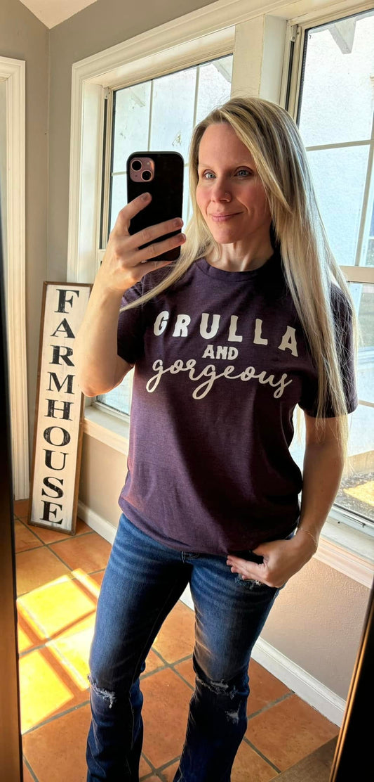 Grulla & gorgeous tee