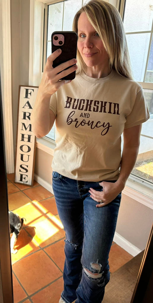 Buckskin & broncy tee
